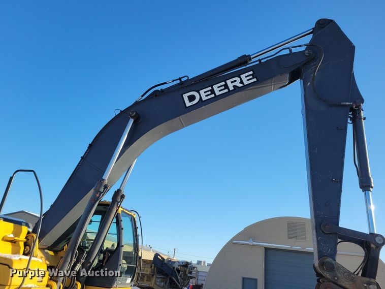 image for item DN3688 2006 John Deere  350D LC excavator