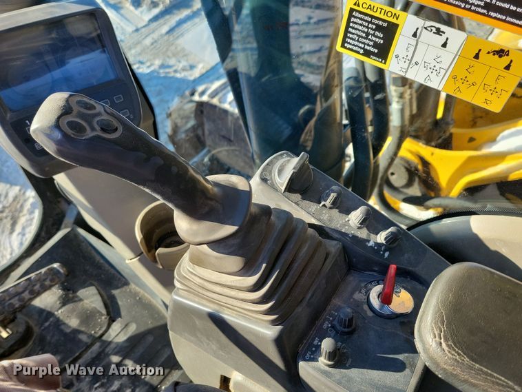 image for item DN3688 2006 John Deere  350D LC excavator