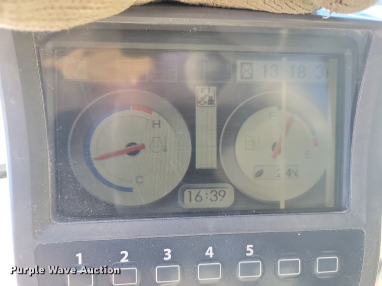 image for item DN3688 2006 John Deere  350D LC excavator