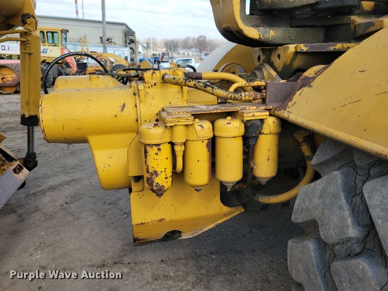 image for item DN3691 1968 Michigan 210H elevating scraper