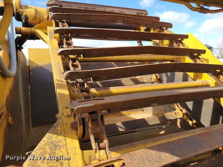 image for item DN3691 1968 Michigan 210H elevating scraper