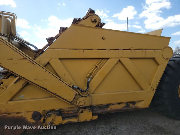 image for item DN3691 1968 Michigan 210H elevating scraper