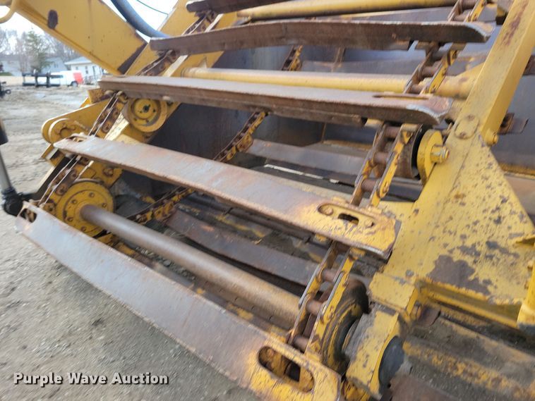 image for item DN3691 1968 Michigan 210H elevating scraper