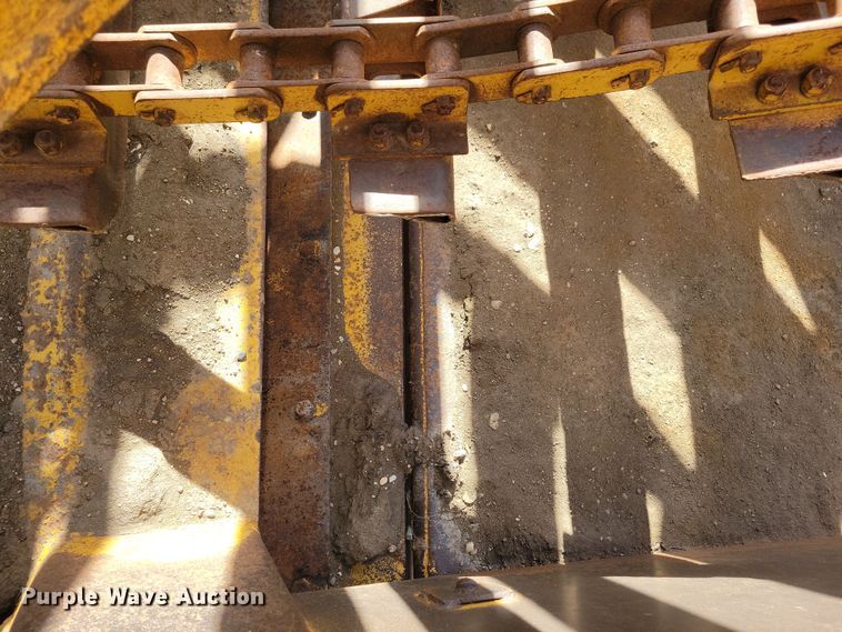 image for item DN3691 1968 Michigan 210H elevating scraper