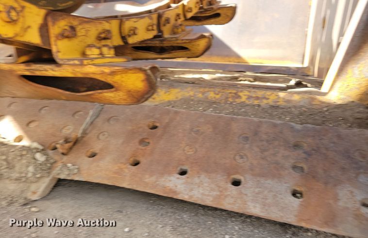 image for item DN3691 1968 Michigan 210H elevating scraper