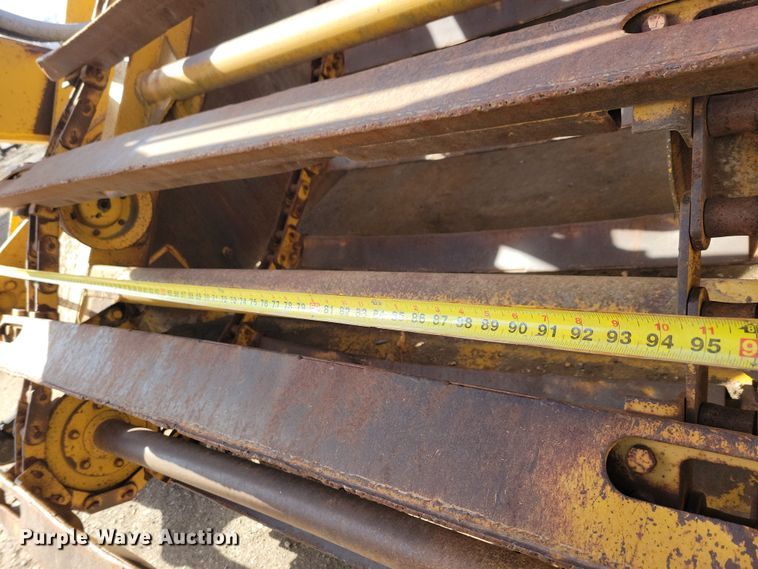 image for item DN3691 1968 Michigan 210H elevating scraper