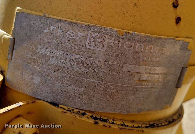 image for item DN3691 1968 Michigan 210H elevating scraper