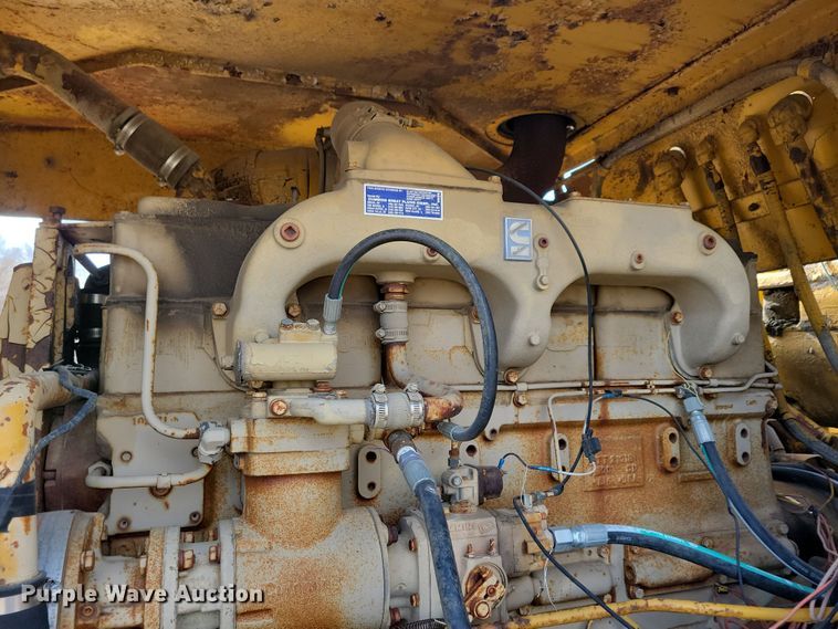 image for item DN3691 1968 Michigan 210H elevating scraper