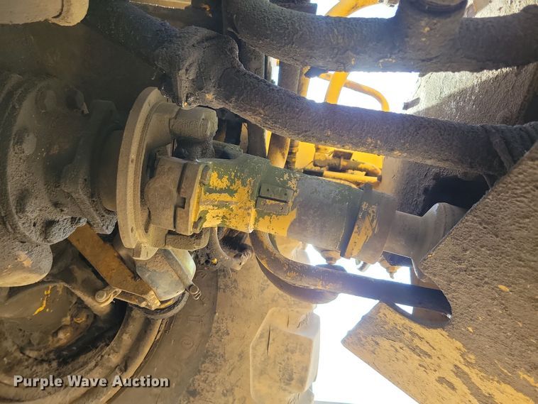 image for item DN3691 1968 Michigan 210H elevating scraper