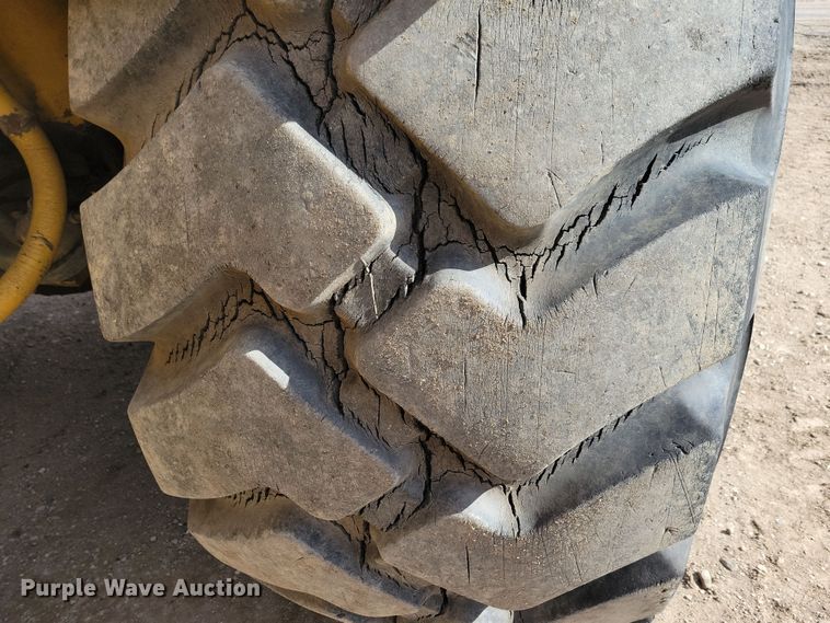 image for item DN3691 1968 Michigan 210H elevating scraper