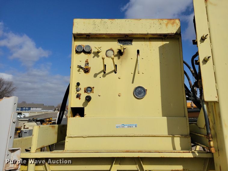 image for item DN3692 Gomaco PAV 65 Drum finisher bridge deck finisher