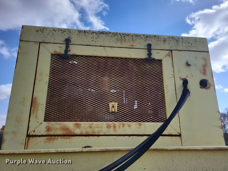 image for item DN3692 Gomaco PAV 65 Drum finisher bridge deck finisher