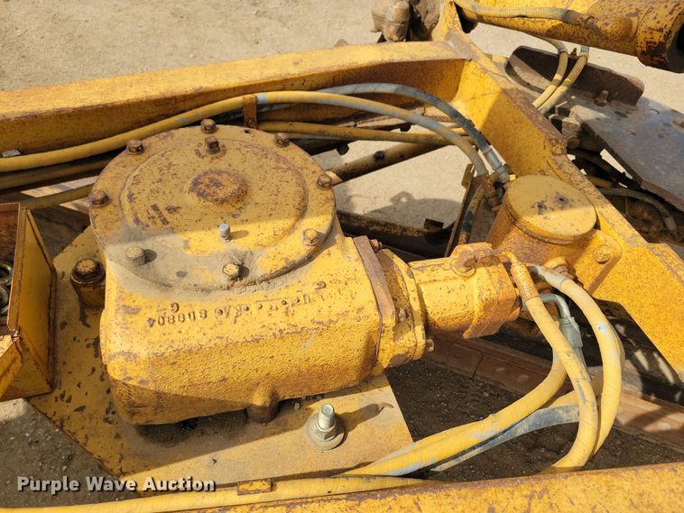 image for item DN3702 1975 Caterpillar  140G motor grader