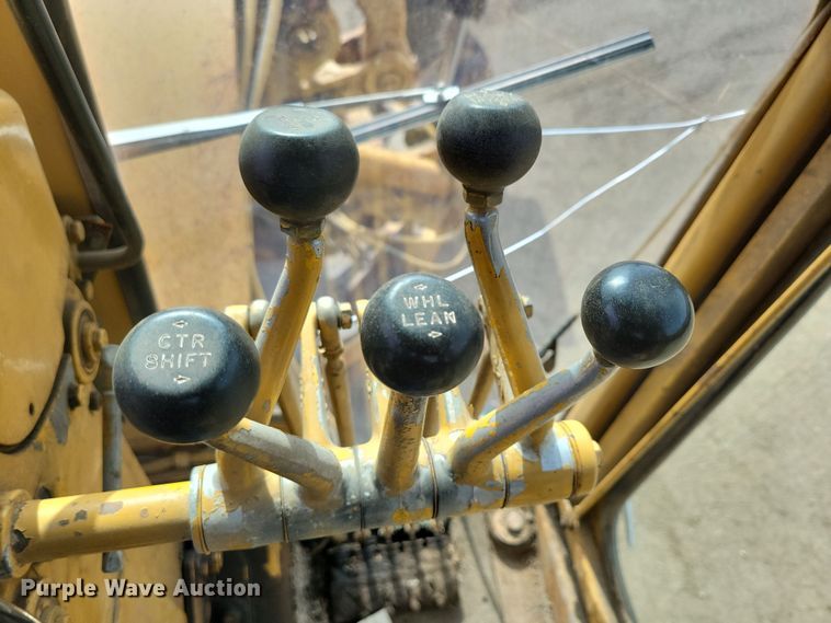 image for item DN3702 1975 Caterpillar  140G motor grader