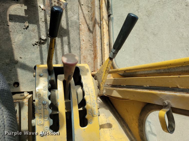 image for item DN3702 1975 Caterpillar  140G motor grader