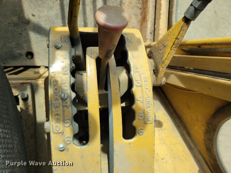 image for item DN3702 1975 Caterpillar  140G motor grader