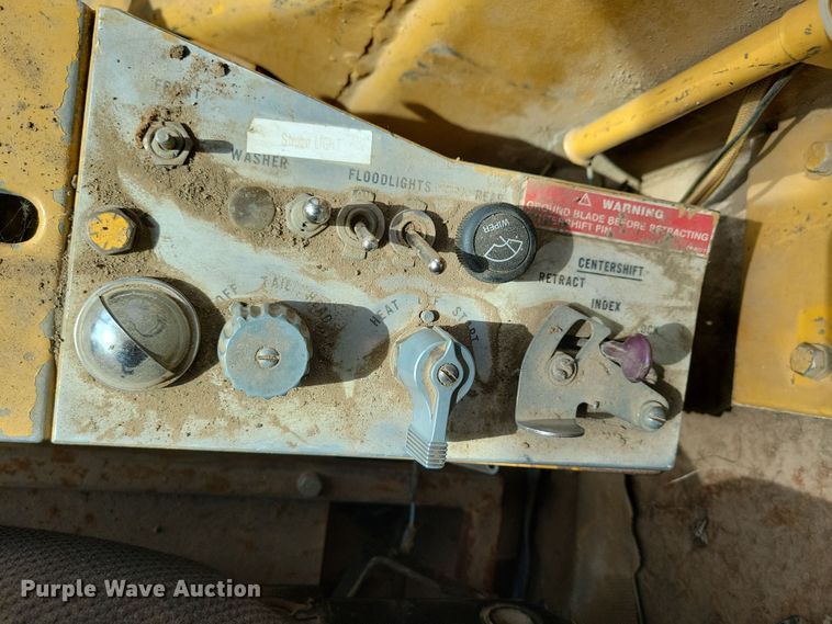 image for item DN3702 1975 Caterpillar  140G motor grader