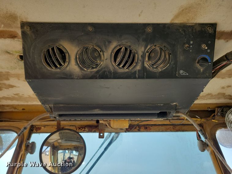 image for item DN3702 1975 Caterpillar  140G motor grader