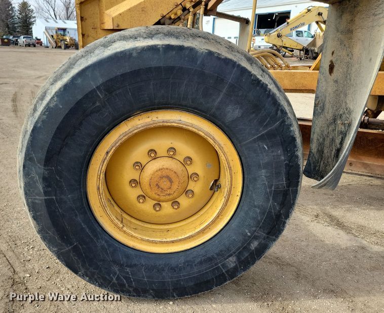 image for item DN3702 1975 Caterpillar  140G motor grader
