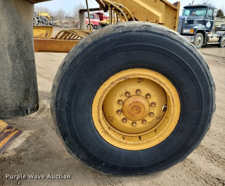 image for item DN3702 1975 Caterpillar  140G motor grader