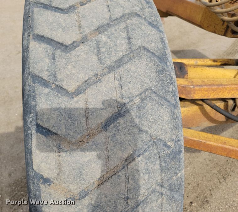 image for item DN3702 1975 Caterpillar  140G motor grader