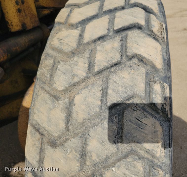 image for item DN3702 1975 Caterpillar  140G motor grader