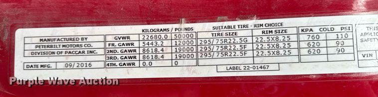 image for item DO0278 2017 Peterbilt 579 semi truck