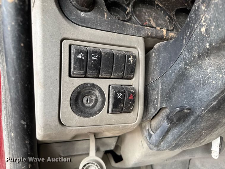 image for item DO0279 2020 Peterbilt 579 semi truck