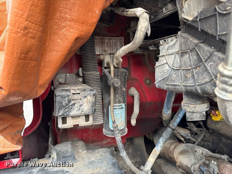 image for item DO0279 2020 Peterbilt 579 semi truck