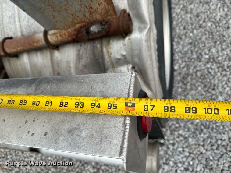 image for item DO0280 2000 Kraft P-41-1000 pneumatic dry bulk trailer