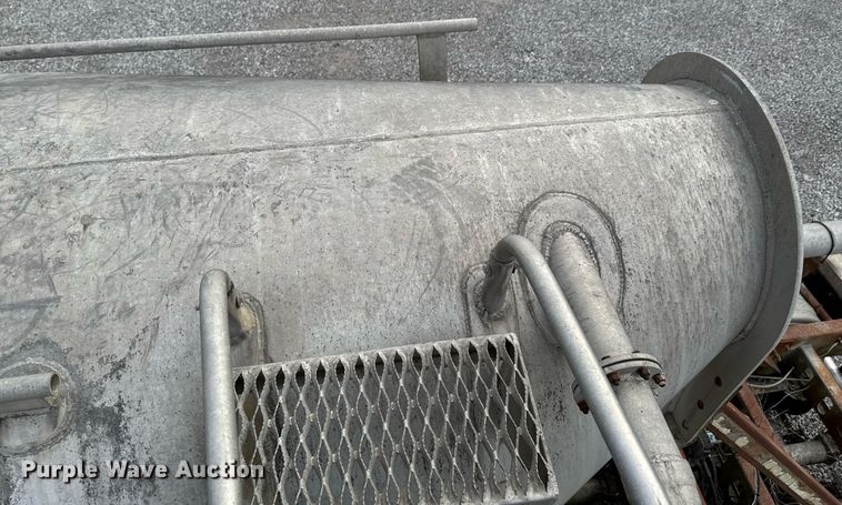 image for item DO0280 2000 Kraft P-41-1000 pneumatic dry bulk trailer