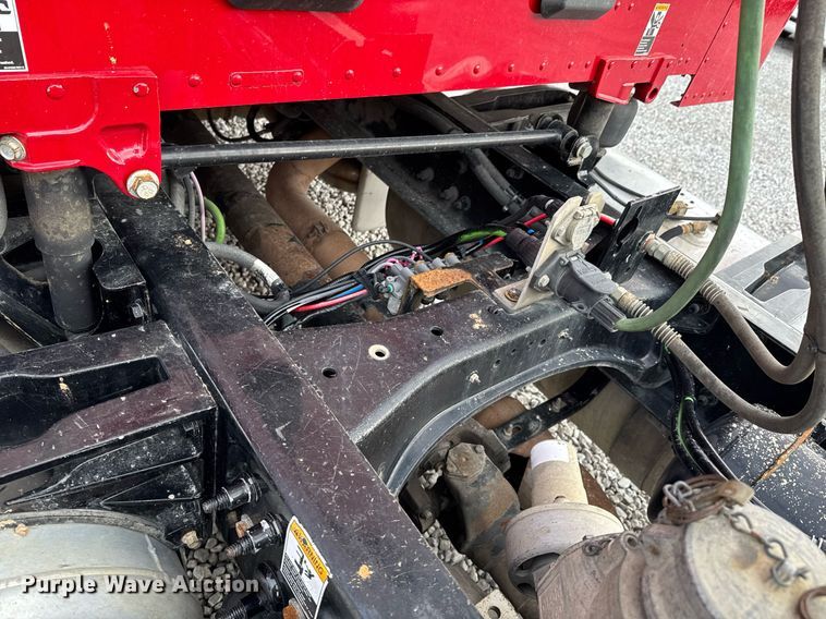 image for item DO0281 2017 Peterbilt 579 semi truck