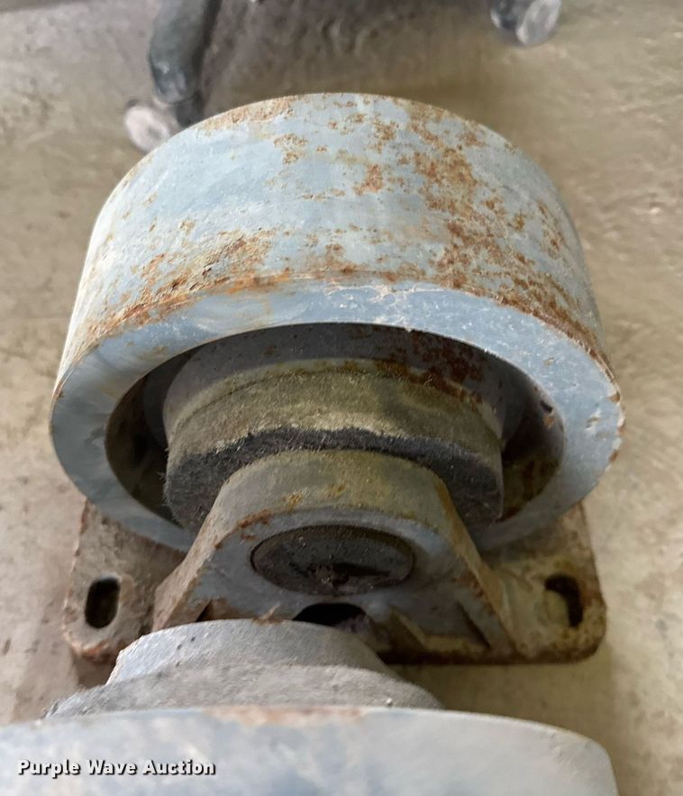 image for item DO0376  (4) Kimble mixer drum rollers