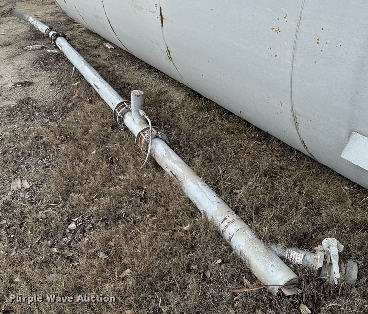 image for item DO0377 Free Flow cement silo