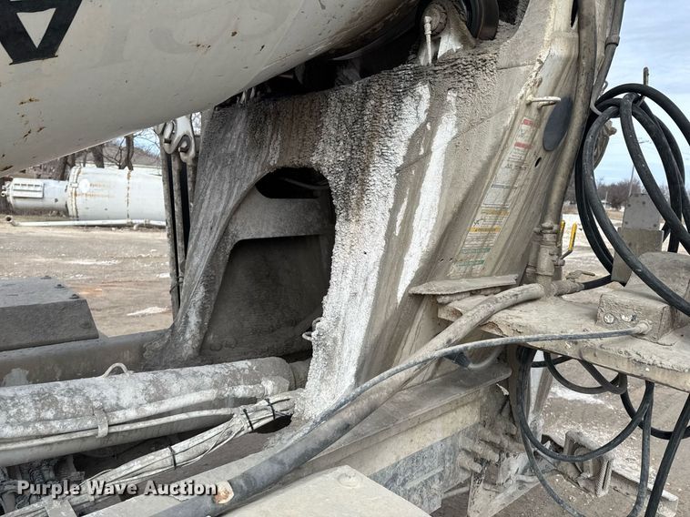 image for item DO0379 2016 Kenworth W900 ready mix truck