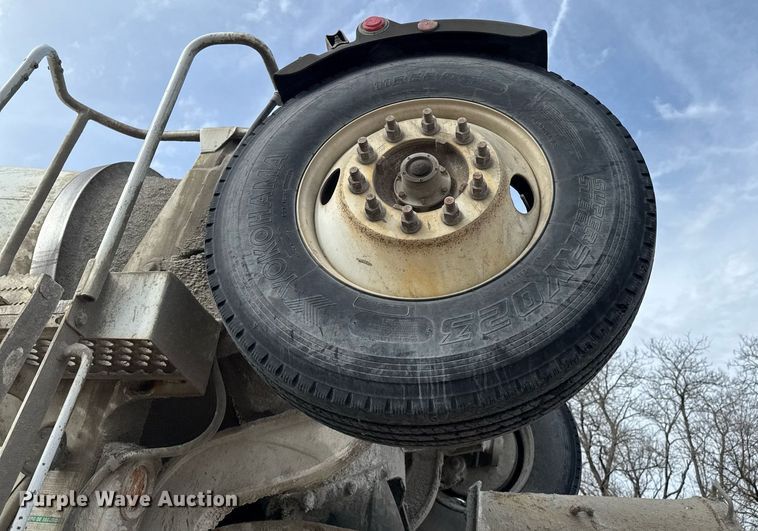 image for item DO0379 2016 Kenworth W900 ready mix truck