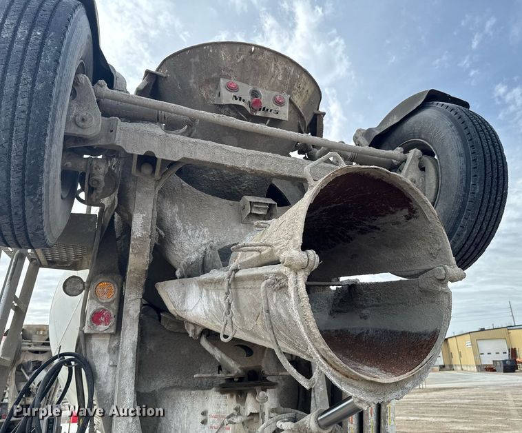 image for item DO0379 2016 Kenworth W900 ready mix truck