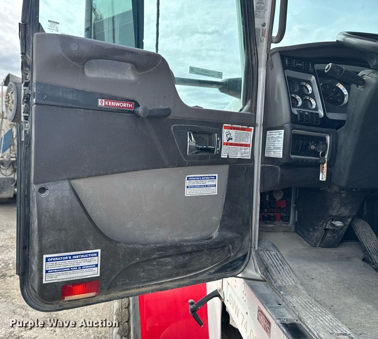 image for item DO0379 2016 Kenworth W900 ready mix truck