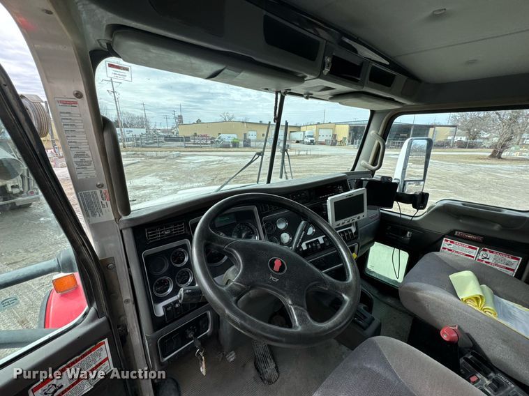 image for item DO0379 2016 Kenworth W900 ready mix truck