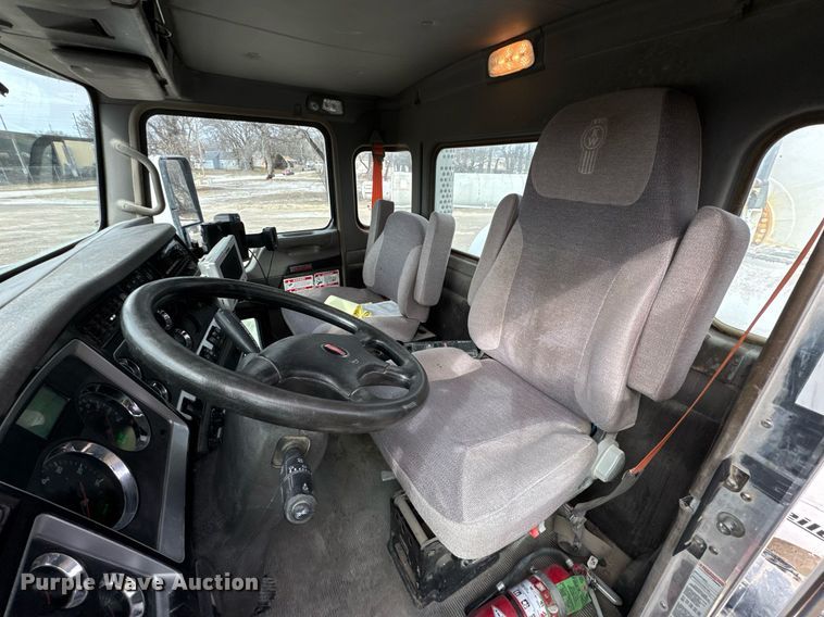 image for item DO0379 2016 Kenworth W900 ready mix truck