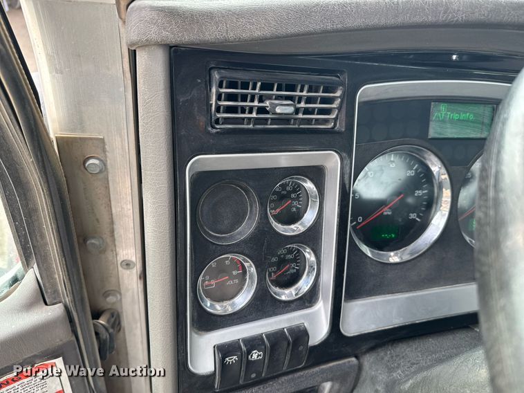 image for item DO0379 2016 Kenworth W900 ready mix truck