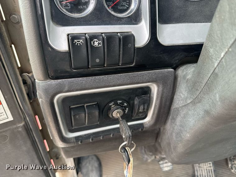 image for item DO0379 2016 Kenworth W900 ready mix truck