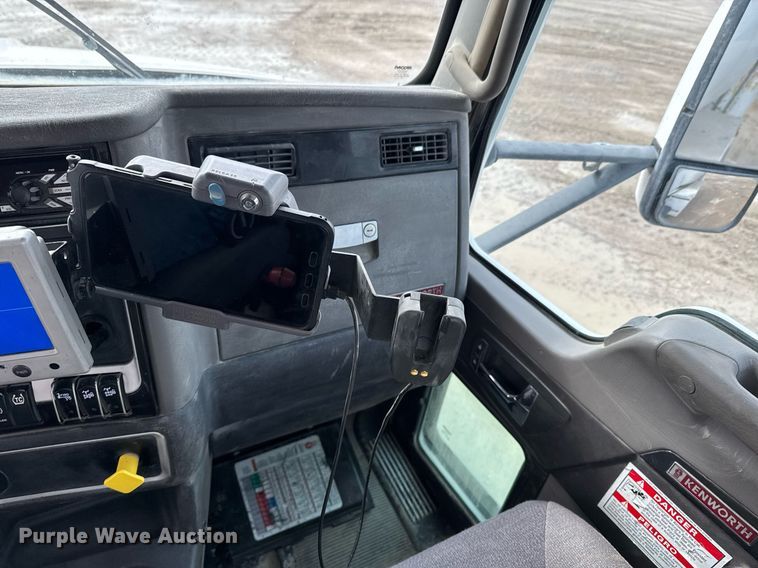 image for item DO0379 2016 Kenworth W900 ready mix truck