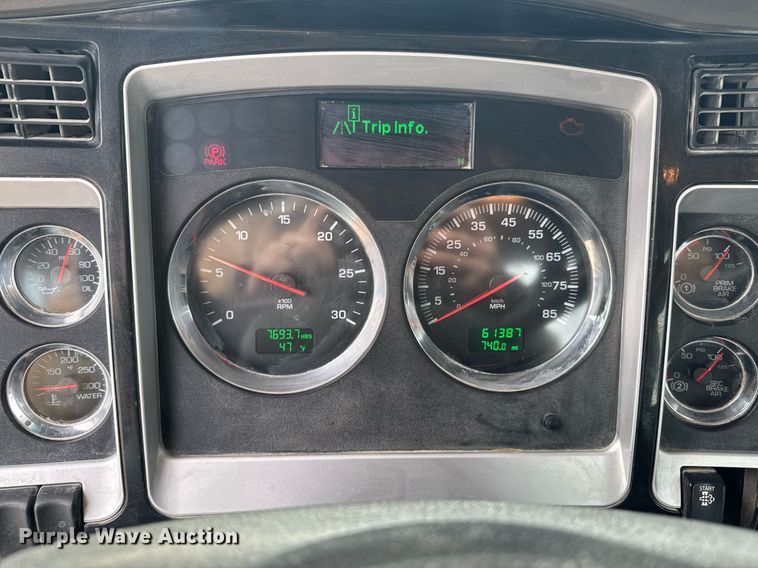 image for item DO0379 2016 Kenworth W900 ready mix truck