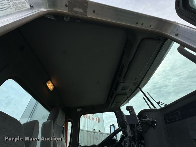 image for item DO0379 2016 Kenworth W900 ready mix truck