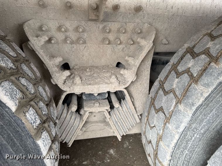 image for item DO0379 2016 Kenworth W900 ready mix truck