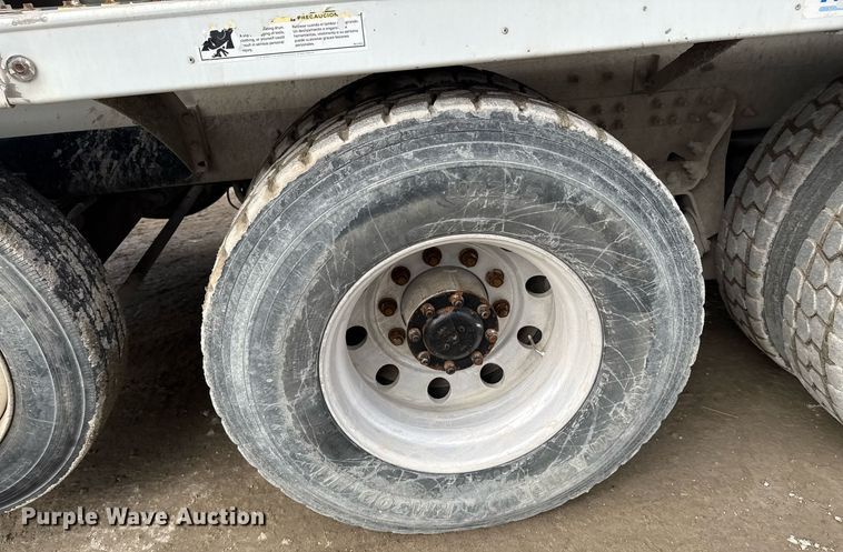 image for item DO0379 2016 Kenworth W900 ready mix truck