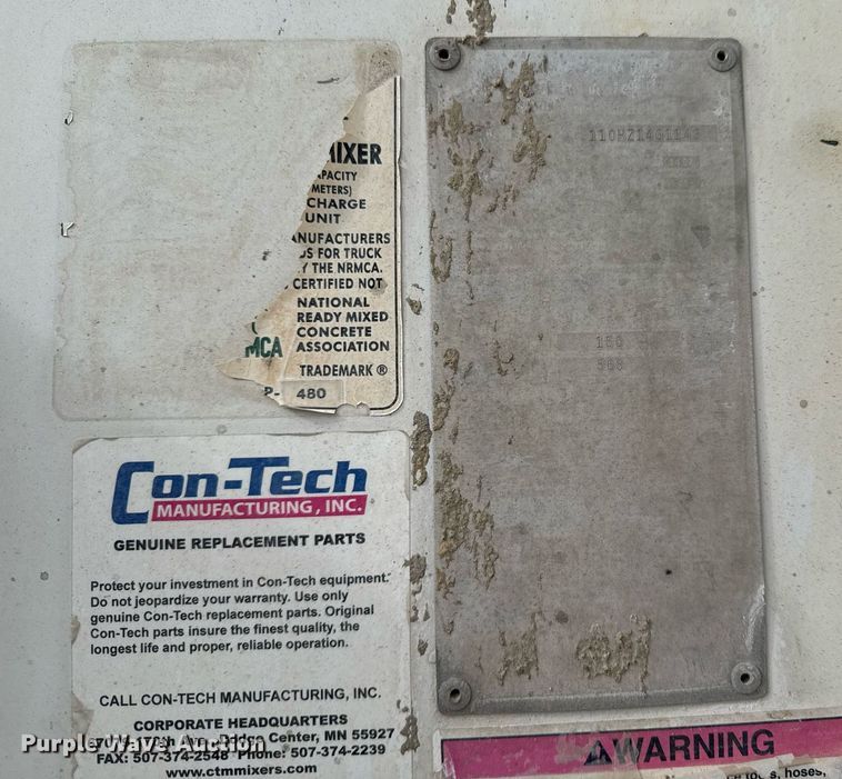 image for item DO0380 2015 Peterbilt 365 ready mix truck