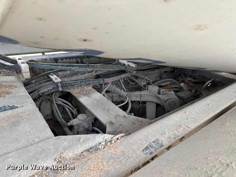 image for item DO0380 2015 Peterbilt 365 ready mix truck