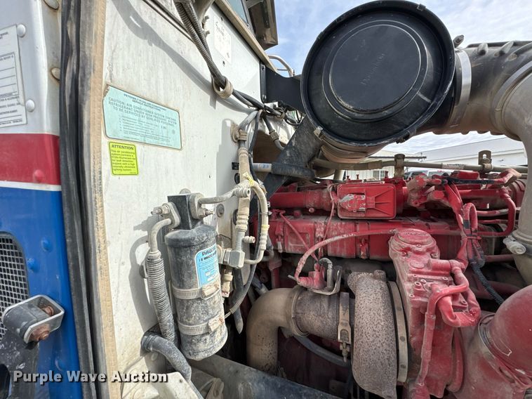 image for item DO0380 2015 Peterbilt 365 ready mix truck